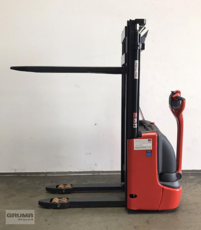 Hochhubwagen des Typs Linde L 12 1172, Gebrauchtmaschine in Friedberg-Derching (Bild 4)