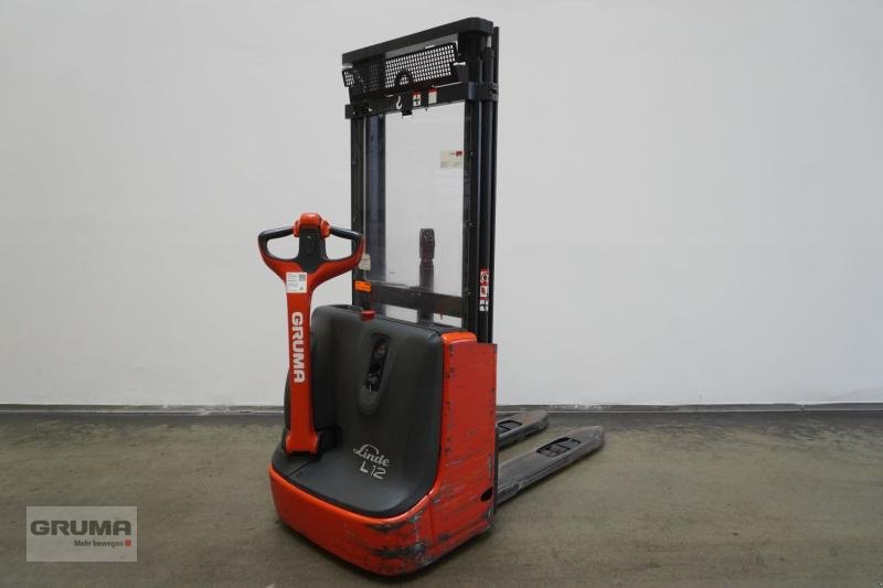 Hochhubwagen des Typs Linde L 12 1172, Gebrauchtmaschine in Friedberg-Derching (Bild 1)