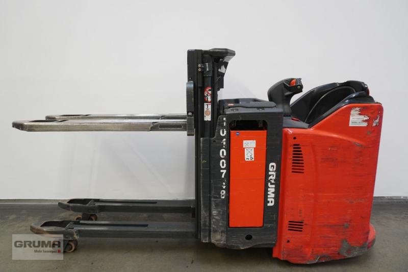 Hochhubwagen des Typs Linde L 12 L HP SP 133, Gebrauchtmaschine in Friedberg-Derching (Bild 4)