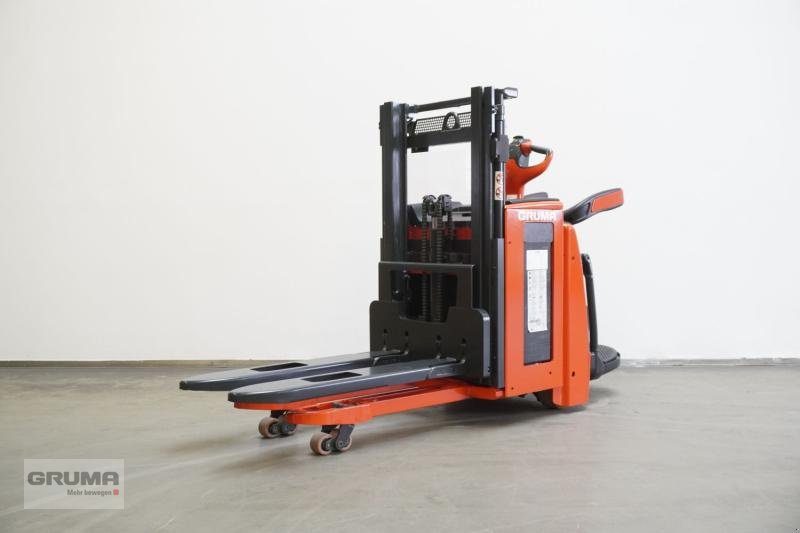 Hochhubwagen des Typs Linde L 14 AP i 1173, Gebrauchtmaschine in Friedberg-Derching (Bild 2)