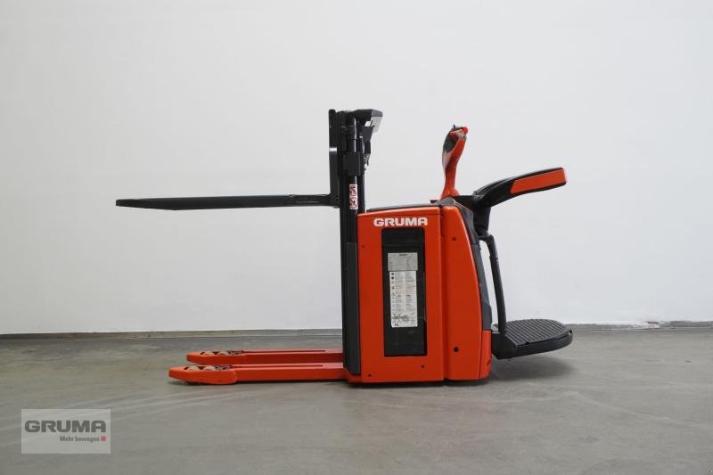 Hochhubwagen des Typs Linde L 14 AP i 1173, Gebrauchtmaschine in Friedberg-Derching (Bild 4)