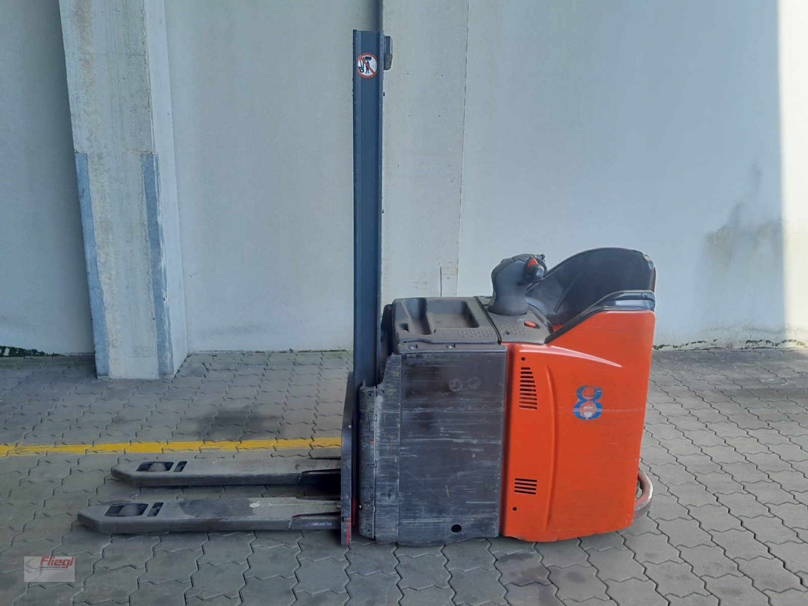 Hochhubwagen Türe ait Linde L12LSP, Gebrauchtmaschine içinde Mühldorf (resim 6)