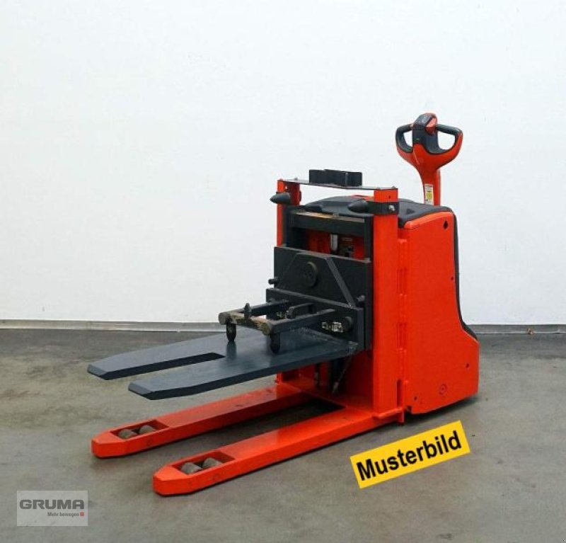 Hochhubwagen des Typs Linde T 28 L 1152, Gebrauchtmaschine in Friedberg-Derching (Bild 2)