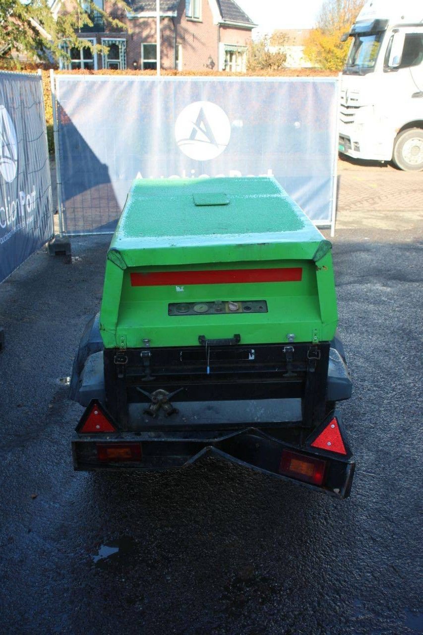 Hof-Kompressor Türe ait Atlas Copco AS47DD BOX, Gebrauchtmaschine içinde Antwerpen (resim 8)