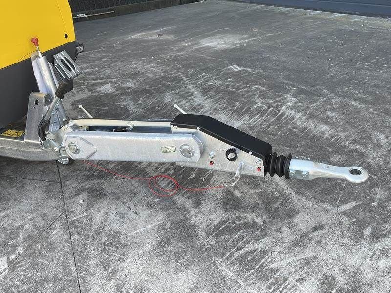 Hof-Kompressor of the type Atlas Copco X-AIR+750-25, Gebrauchtmaschine in Waregem (Picture 9)