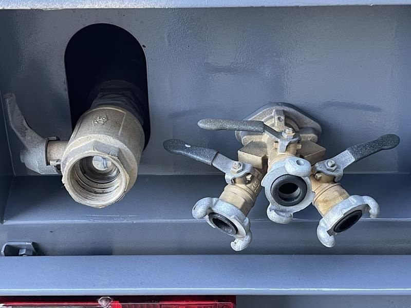 Hof-Kompressor of the type Atlas Copco XAHS 186 DD - N, Gebrauchtmaschine in Waregem (Picture 10)