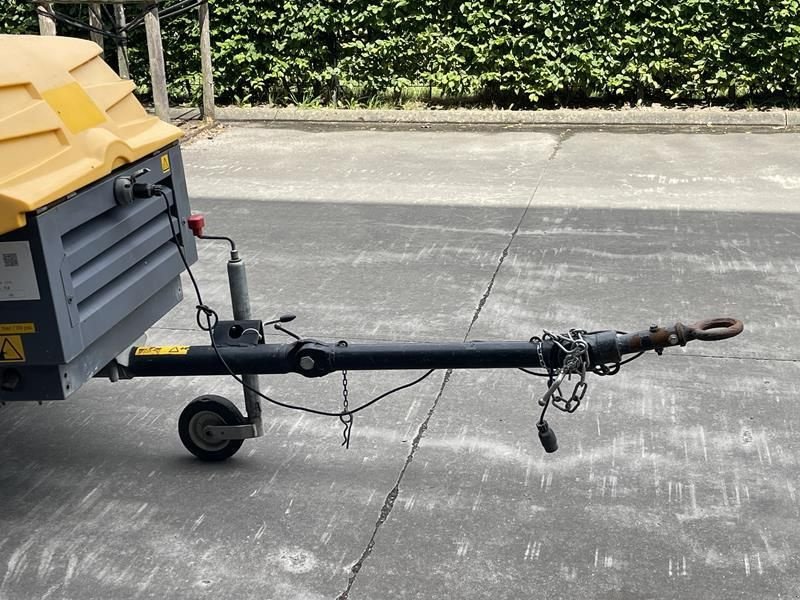 Hof-Kompressor of the type Atlas Copco XAS 37 KD, Gebrauchtmaschine in Waregem (Picture 5)