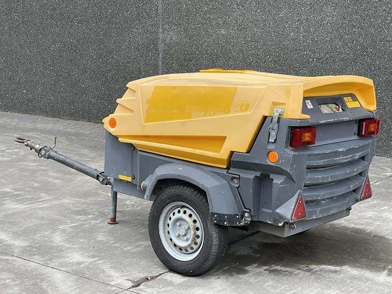 Hof-Kompressor typu Atlas Copco XAS 37 KD, Gebrauchtmaschine v Waregem (Obrázek 7)