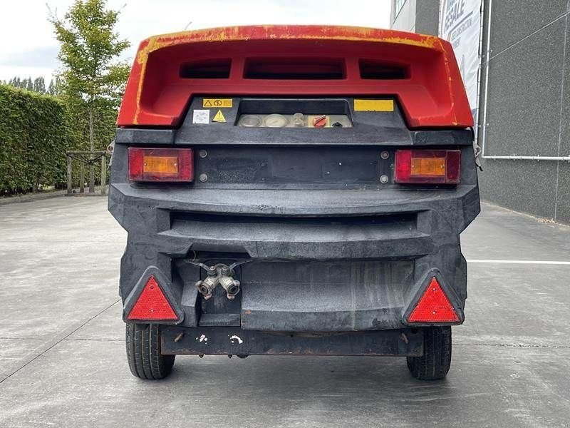 Hof-Kompressor of the type Atlas Copco XAS 57 DD, Gebrauchtmaschine in Waregem (Picture 8)