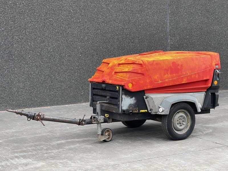 Hof-Kompressor tipa Atlas Copco XAS 57 DD, Gebrauchtmaschine u Waregem (Slika 1)