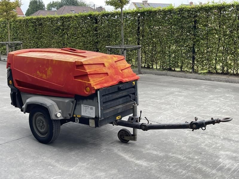 Hof-Kompressor от тип Atlas Copco XAS 57 DD, Gebrauchtmaschine в Waregem (Снимка 7)