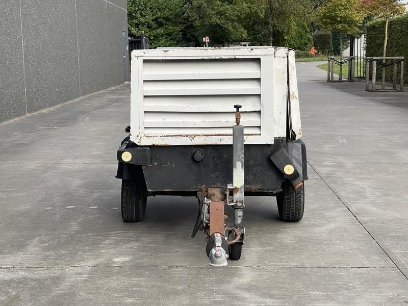 Hof-Kompressor от тип Atlas Copco XAS 66 DD - N, Gebrauchtmaschine в Waregem (Снимка 3)