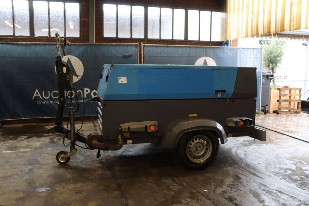 Hof-Kompressor του τύπου Atlas Copco XAS137, Gebrauchtmaschine σε Antwerpen (Φωτογραφία 1)