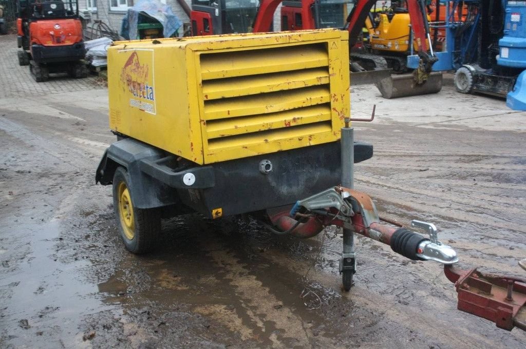 Hof-Kompressor tipa Atlas Copco XAS65, Gebrauchtmaschine u Antwerpen (Slika 7)