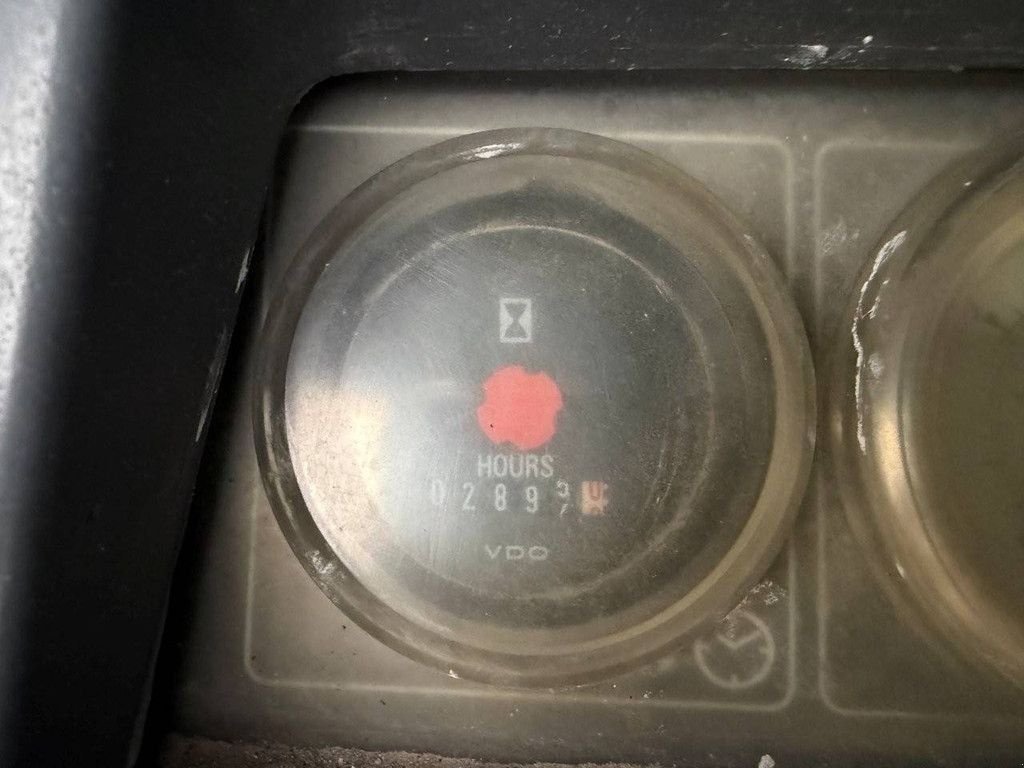 Hof-Kompressor от тип Atlas Copco XAS67DD, Gebrauchtmaschine в Antwerpen (Снимка 8)