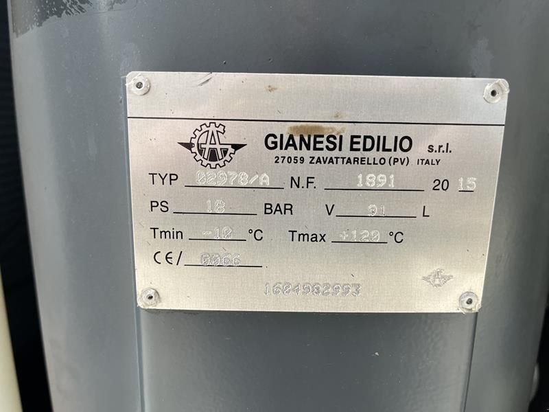 Hof-Kompressor van het type Atlas Copco XATS 327 MD - N, Gebrauchtmaschine in Waregem (Foto 9)