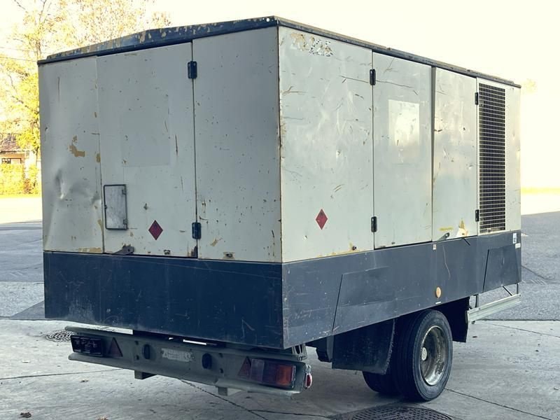Hof-Kompressor типа Atlas Copco XRHS 385 MD, Gebrauchtmaschine в Waregem (Фотография 8)