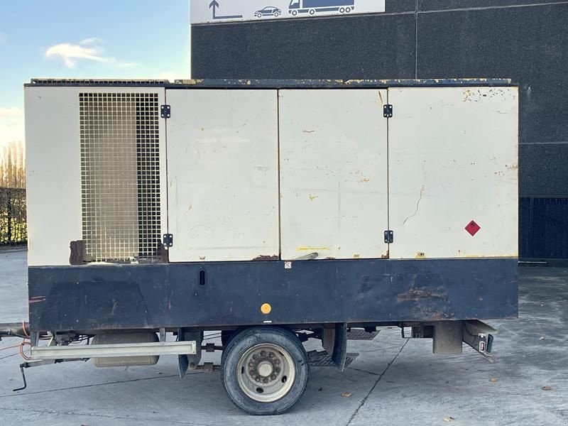 Hof-Kompressor типа Atlas Copco XRHS 385 MD, Gebrauchtmaschine в Waregem (Фотография 5)