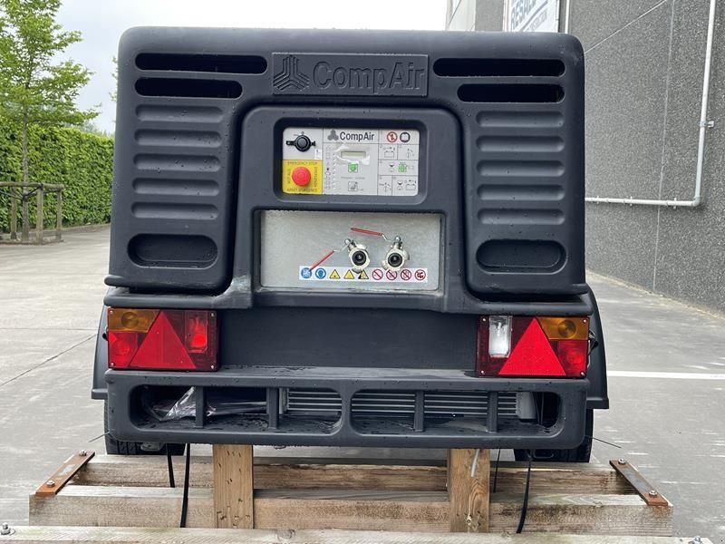 Hof-Kompressor of the type Compair C 50 - N, Gebrauchtmaschine in Waregem (Picture 7)
