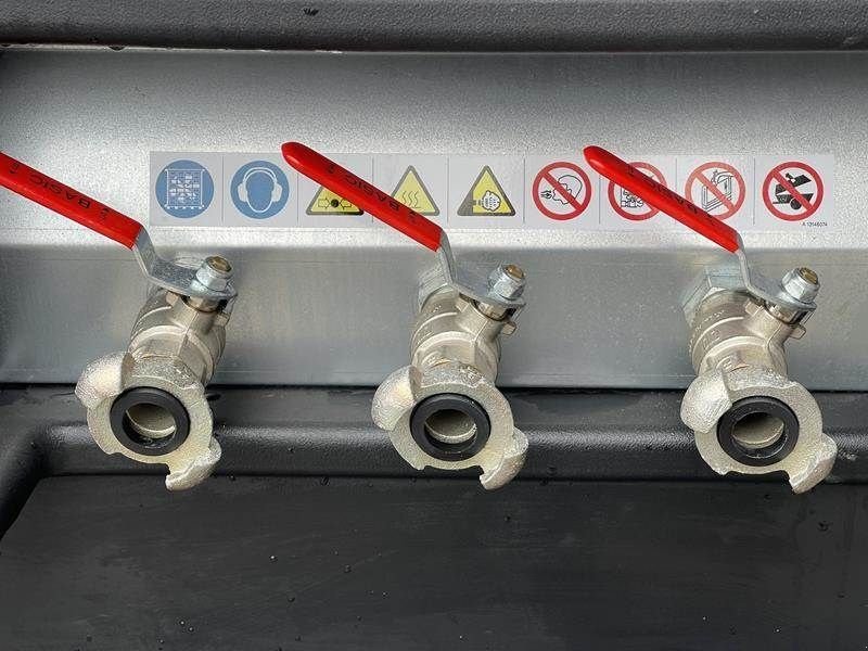 Hof-Kompressor del tipo Compair C 65 - 10 - N, Gebrauchtmaschine In Waregem (Immagine 9)