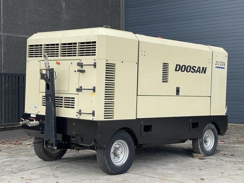 Hof-Kompressor типа Doosan 21/224 - N, Gebrauchtmaschine в Waregem (Фотография 1)