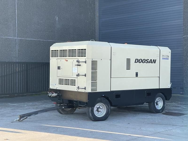 Hof-Kompressor tipa Doosan 21 / 224 - N, Gebrauchtmaschine u Waregem (Slika 1)
