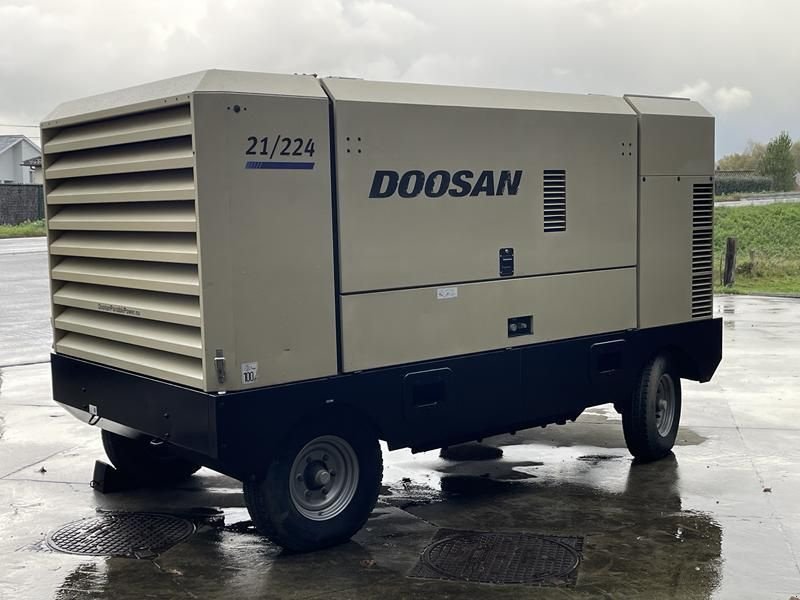 Hof-Kompressor del tipo Doosan 21 / 224 - N, Gebrauchtmaschine In Waregem (Immagine 5)