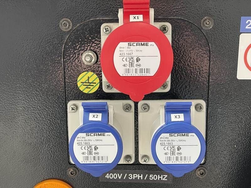 Hof-Kompressor of the type Doosan 7 / 25 - G - N, Gebrauchtmaschine in Waregem (Picture 7)