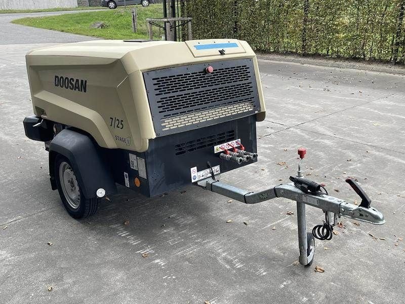 Hof-Kompressor of the type Doosan 7 / 25 - G - N, Gebrauchtmaschine in Waregem (Picture 3)