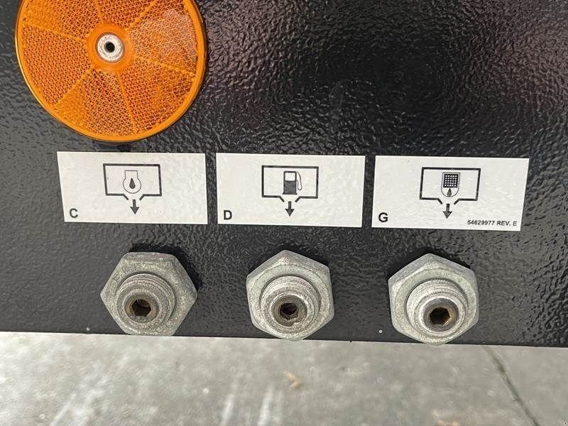 Hof-Kompressor of the type Doosan 7 / 25 - G - N, Gebrauchtmaschine in Waregem (Picture 8)