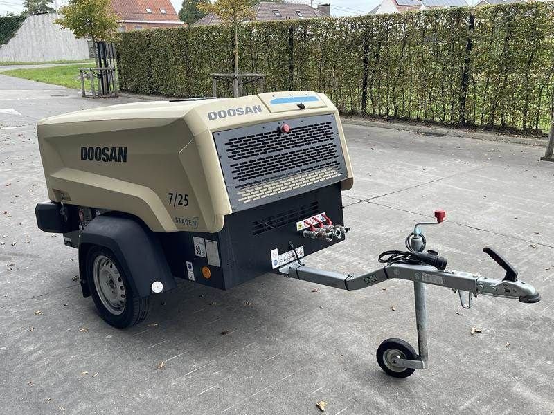 Hof-Kompressor del tipo Doosan 7 / 25 - G - N, Gebrauchtmaschine In Waregem (Immagine 3)