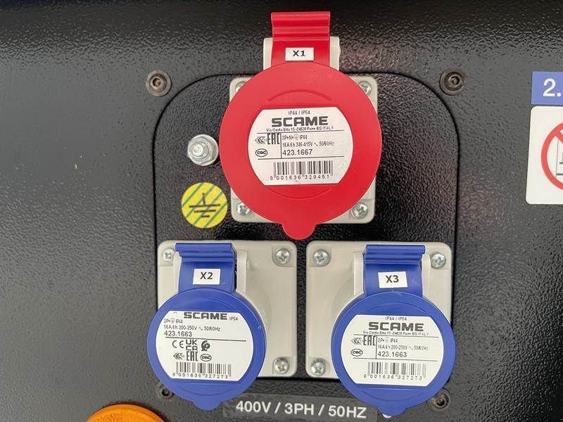 Hof-Kompressor del tipo Doosan 7 / 25 - G - N, Gebrauchtmaschine In Waregem (Immagine 8)