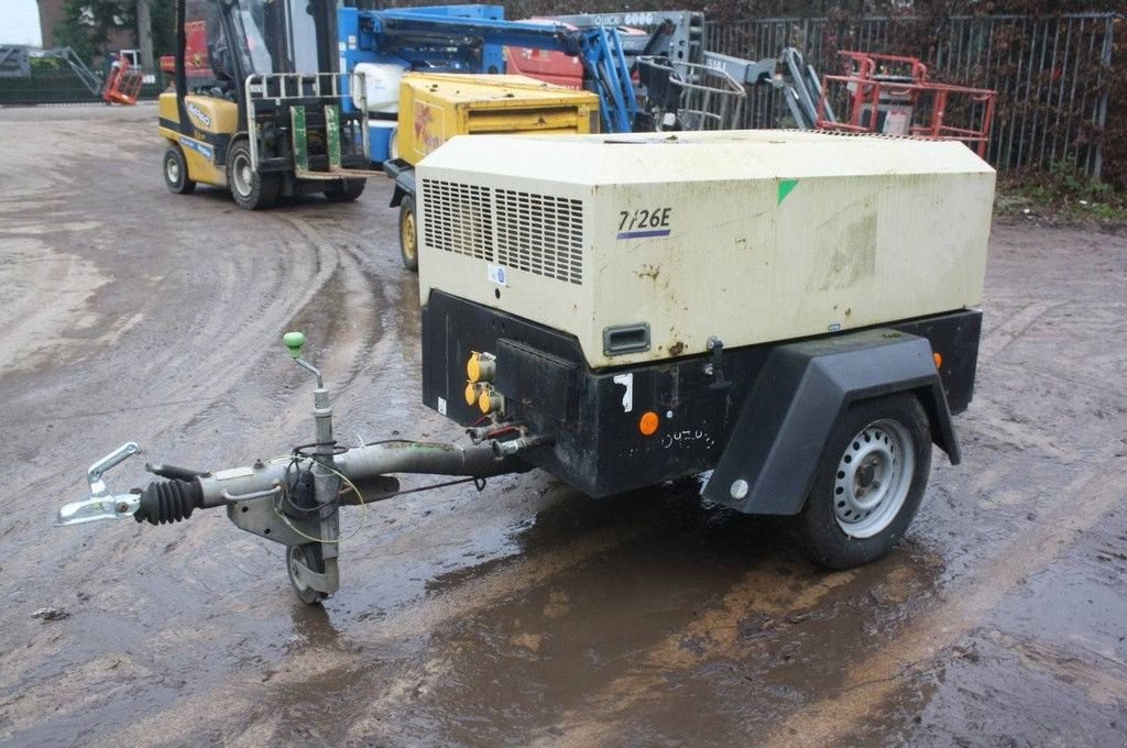 Hof-Kompressor tipa Doosan 7-26E, Gebrauchtmaschine u Antwerpen (Slika 1)