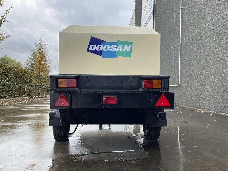 Hof-Kompressor del tipo Doosan 7 / 41 - N, Gebrauchtmaschine In Waregem (Immagine 10)