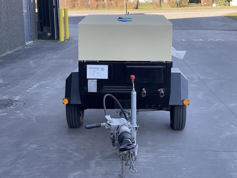 Hof-Kompressor del tipo Doosan 7 / 41 - N, Gebrauchtmaschine en Waregem (Imagen 2)