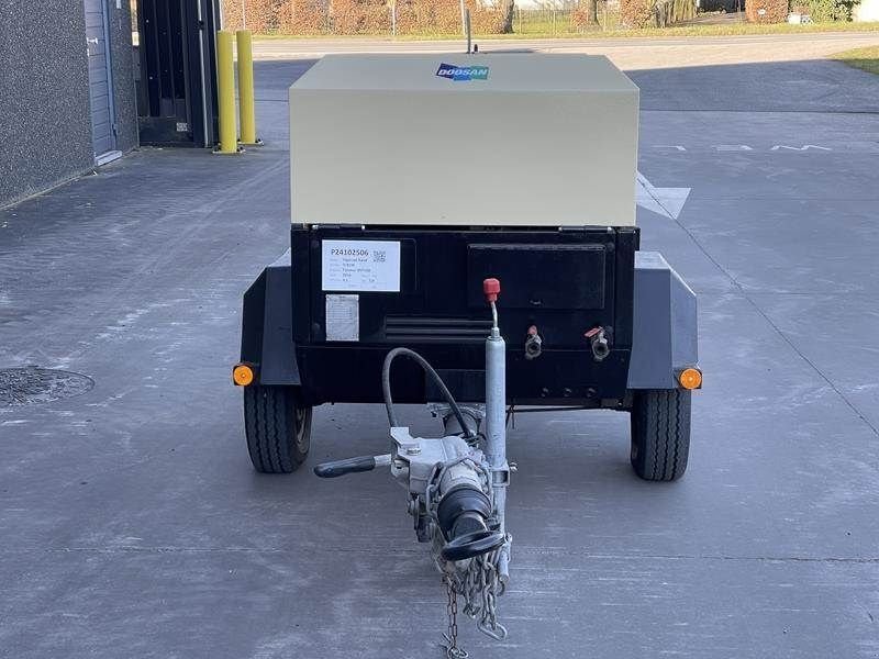 Hof-Kompressor tipa Doosan 7 / 41 - N, Gebrauchtmaschine u Waregem (Slika 2)