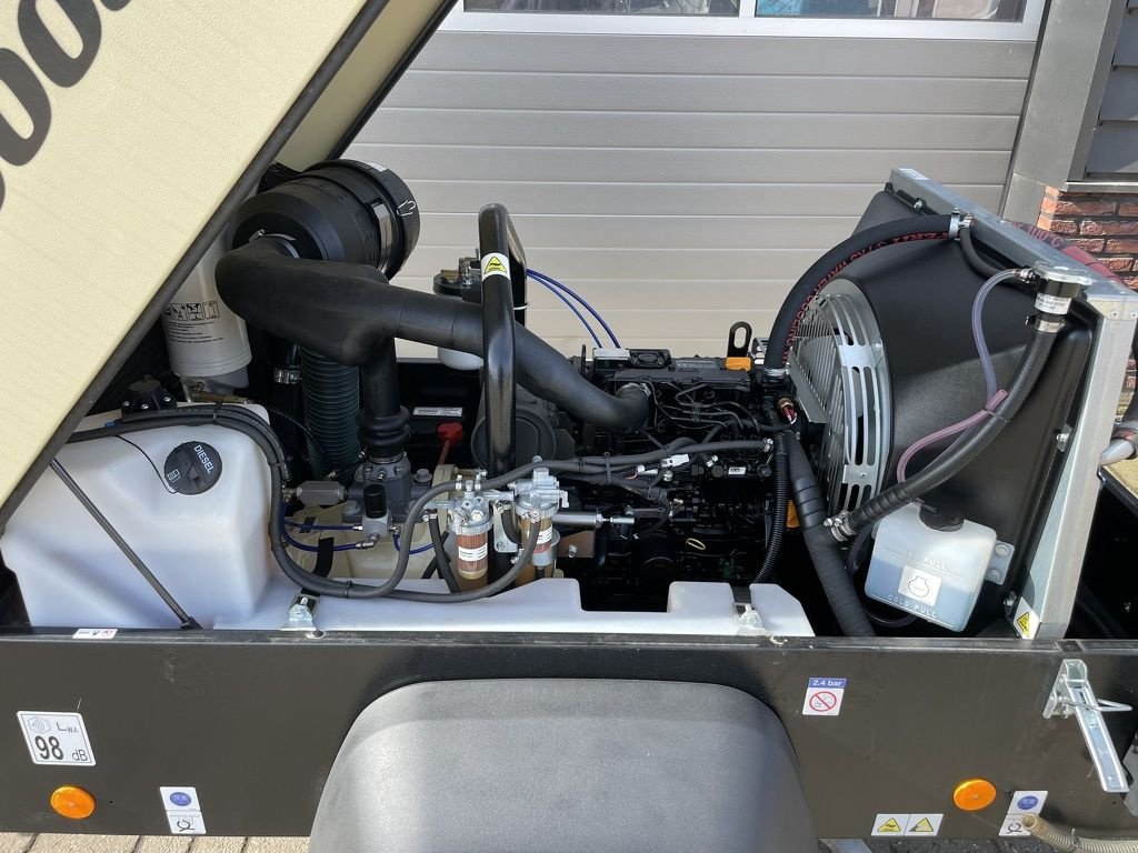 Hof-Kompressor typu Doosan TE HUUR mobiele compressor 2.5 kuub, Gebrauchtmaschine w Neer (Zdjęcie 8)