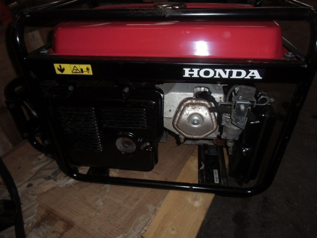Hof-Kompressor des Typs Honda Aggregaat, Neumaschine in Goudriaan (Bild 2)