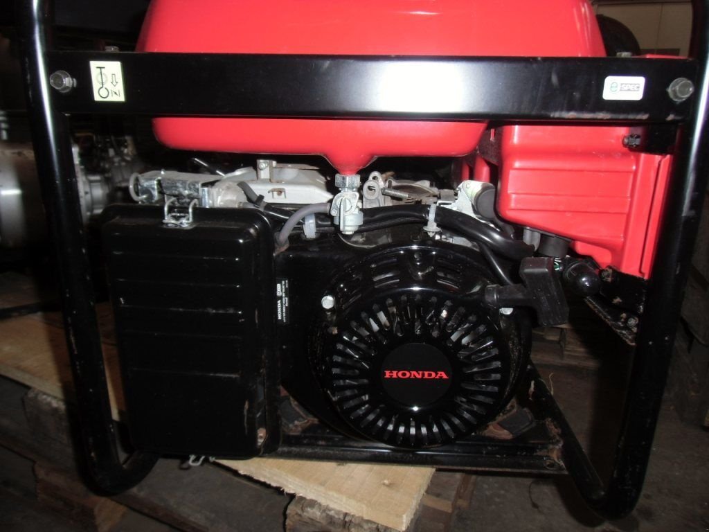 Hof-Kompressor des Typs Honda Aggregaat, Neumaschine in Goudriaan (Bild 3)