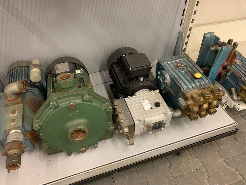 Hof-Kompressor типа Sonstige Diversen POMPEN HOGEDRUKSPUIT, Neumaschine в MARIENHEEM (Фотография 3)