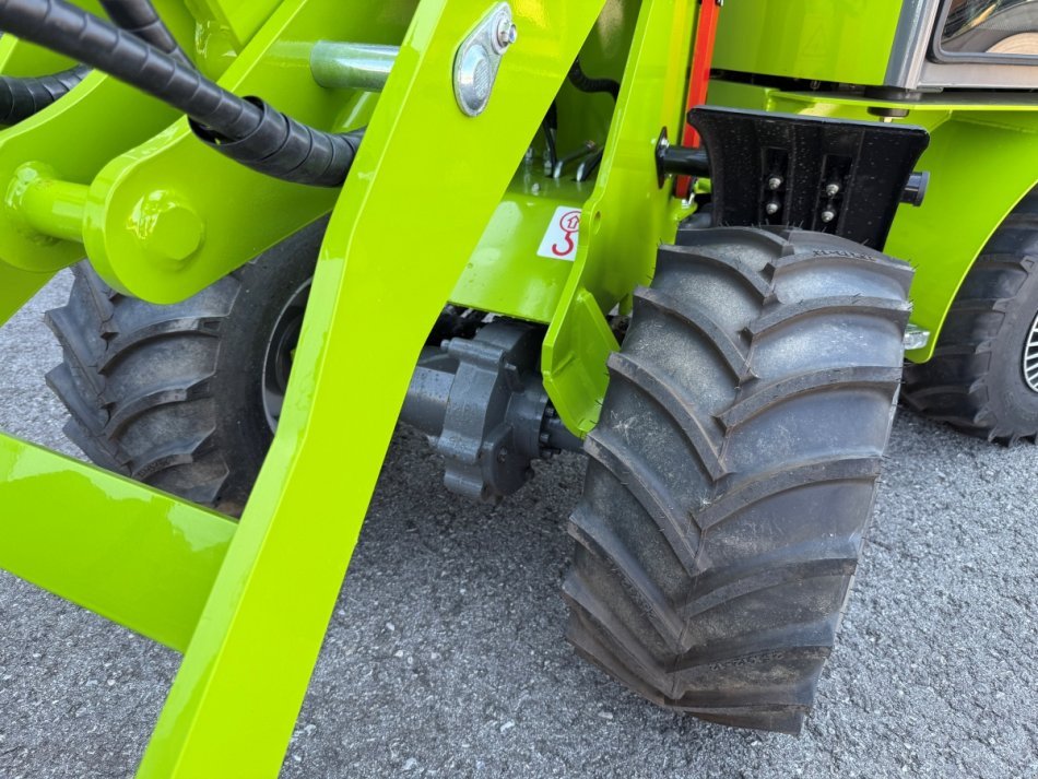 Hoflader des Typs AGROX OX1060, Neumaschine in Arbing (Bild 11)