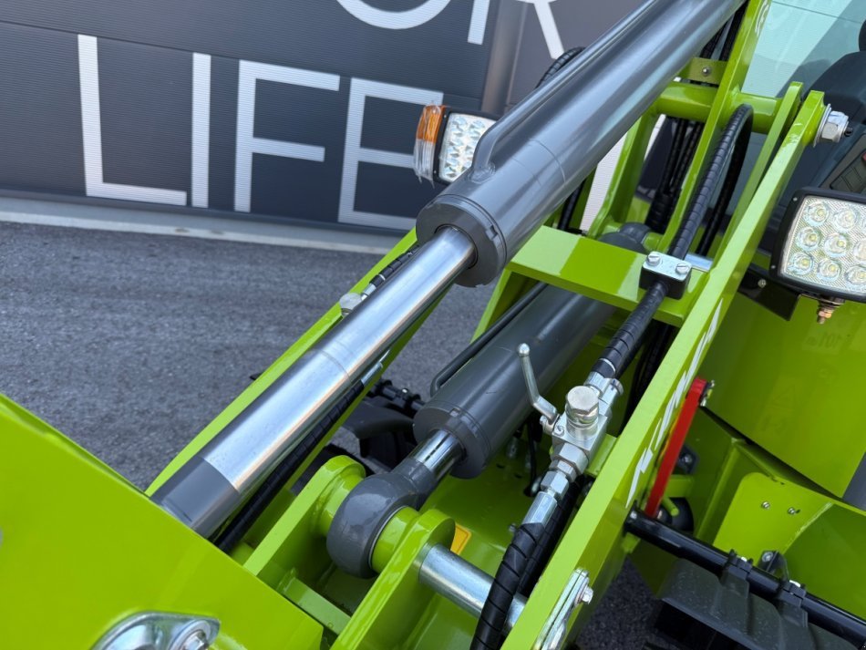 Hoflader des Typs AGROX OX1060, Neumaschine in Arbing (Bild 22)