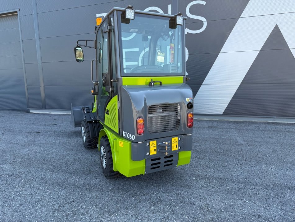 Hoflader des Typs AGROX OX1060, Neumaschine in Arbing (Bild 24)