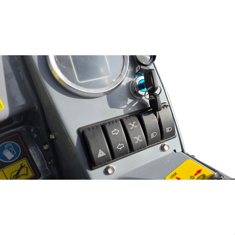 Hoflader des Typs AGROX OX625, Neumaschine in Arbing (Bild 12)