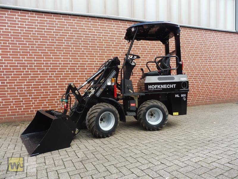 Hoflader des Typs Ags Hofknecht HL 800 ( Hoflader ) mit Perkins Motor, Neumaschine in Metelen (Bild 1)