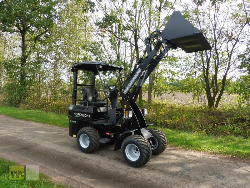 Hoflader des Typs Ags Hofknecht HL 800 ( Hoflader ) mit Perkins Motor, Neumaschine in Metelen (Bild 7)