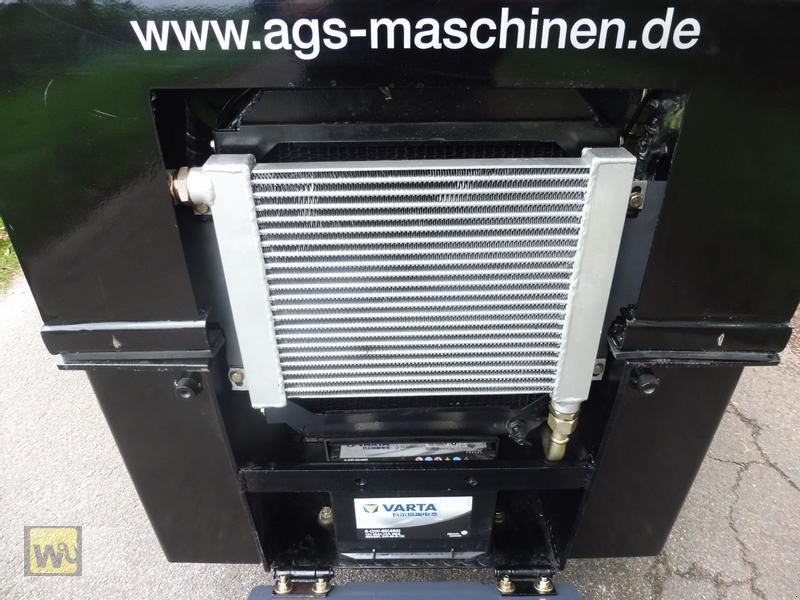 Hoflader des Typs Ags Hofknecht HL 800 ( Hoflader ) mit Perkins Motor, Neumaschine in Metelen (Bild 17)