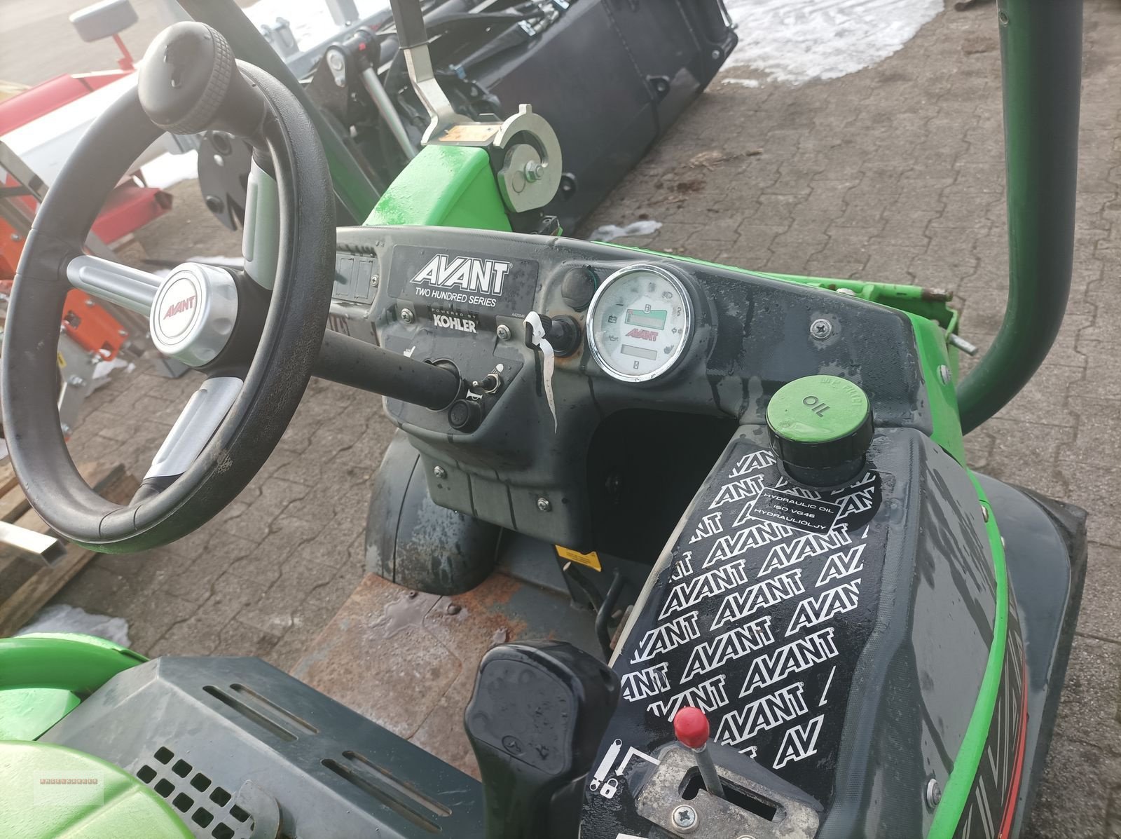 Hoflader typu Avant 220 Multifunktionslader, Gebrauchtmaschine v Tarsdorf (Obrázok 15)