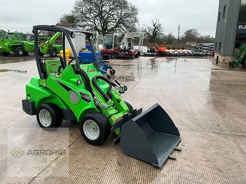 Hoflader van het type Avant 423, Gebrauchtmaschine in Kaunas
