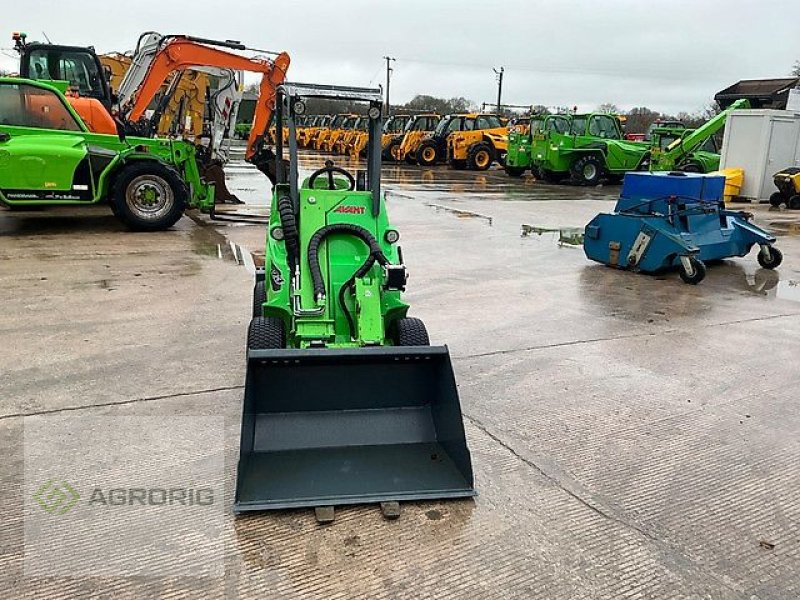 Hoflader van het type Avant 423, Gebrauchtmaschine in Kaunas (Foto 3)